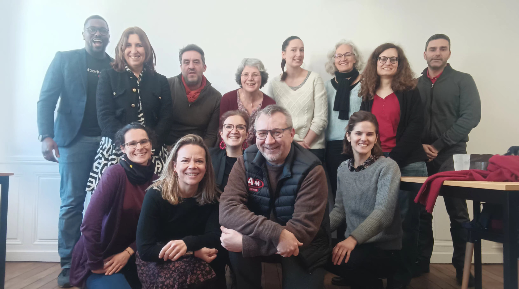 Photo d'une réunion des membres du Pôle CREA Aube